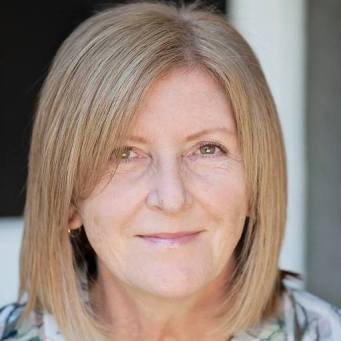 22449666_877718652394884_6859715633328886265_n