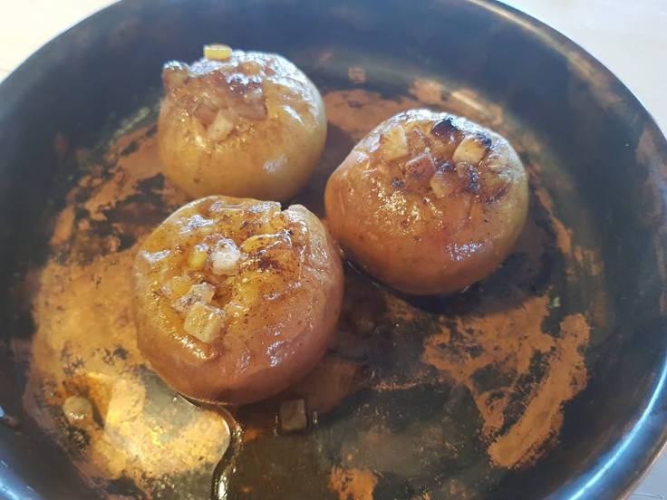 Miss Bates Baked Apples